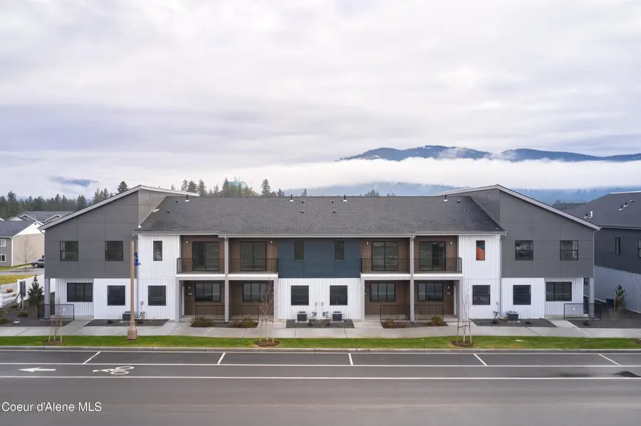 1080 E 4TH AVE, Post Falls, ID 83854 - #2