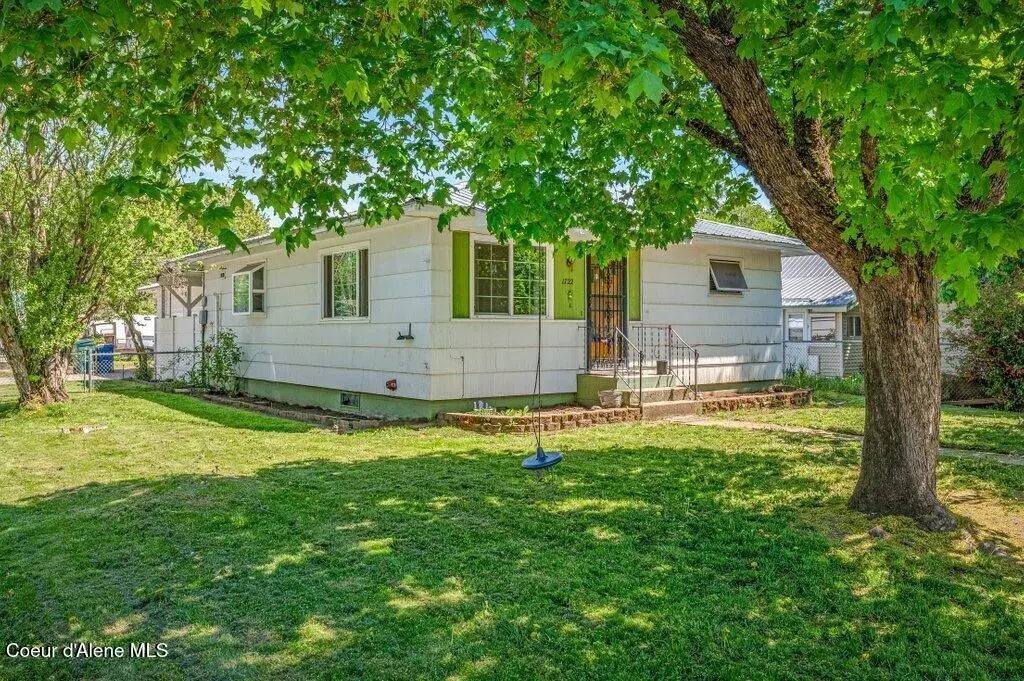 1722 N 6th ST, Coeur Dalene, ID 83814 - #1