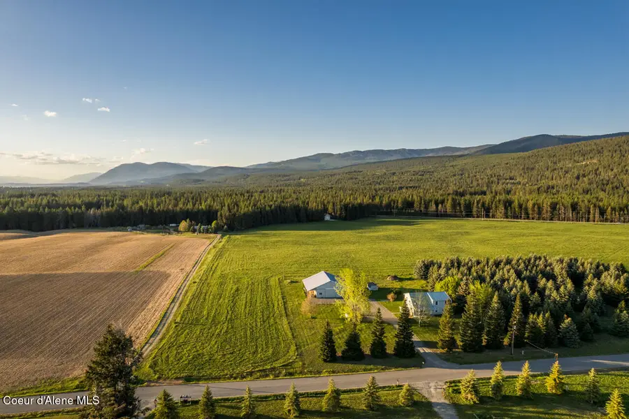 407 Fawn LN, Bonners Ferry, ID 83805 - #2