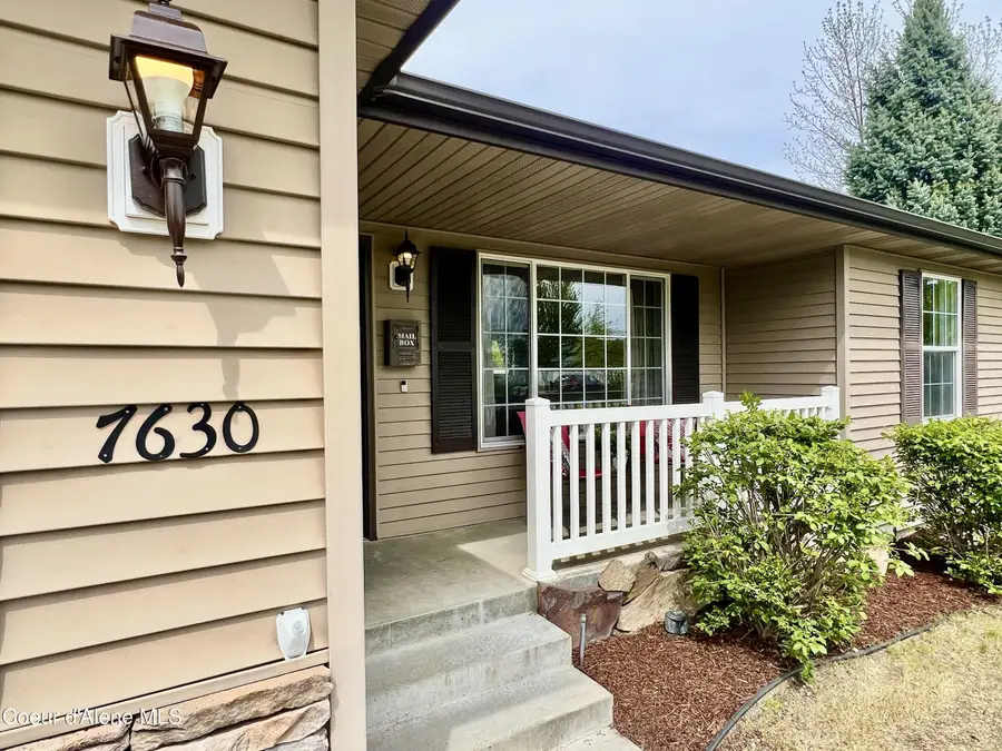 7630 N Joanna DR, Coeur Dalene, ID 83815 - #2