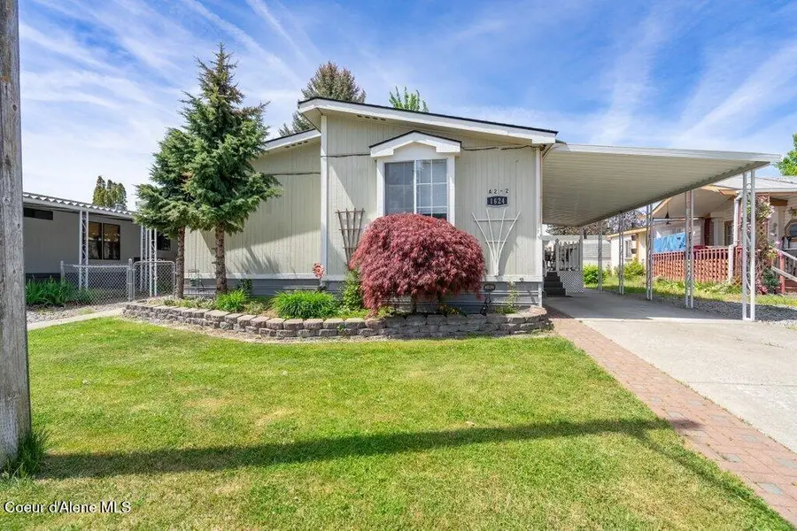 1624 W Dartmouth Cir, Coeur Dalene, ID 83815 - #2