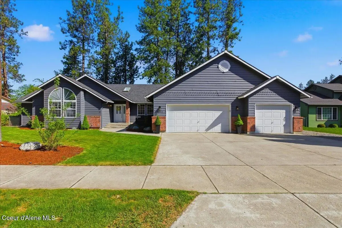 4741 W Woodside Ave, Coeur Dalene, ID 83815 - #1