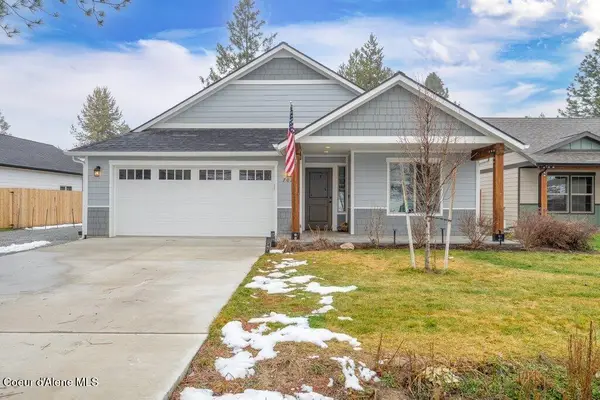 702 E Valley St S, Oldtown, ID 83822