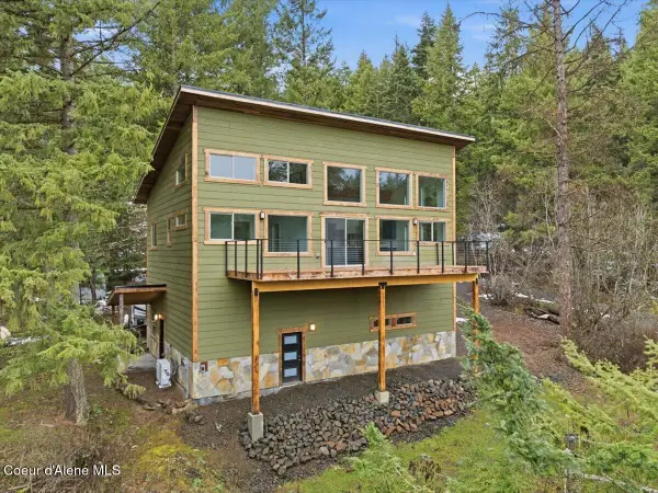 21941 S Lakeview DR, Worley, ID 83876