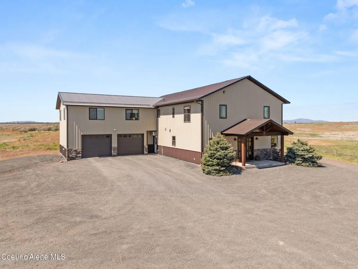29701 Telford Rd N, Davenport, WA 99122 - #1