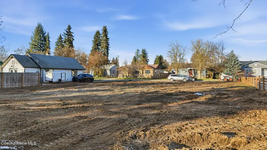 412 W Linden AVE, Coeur Dalene, ID 83814 - Image #3