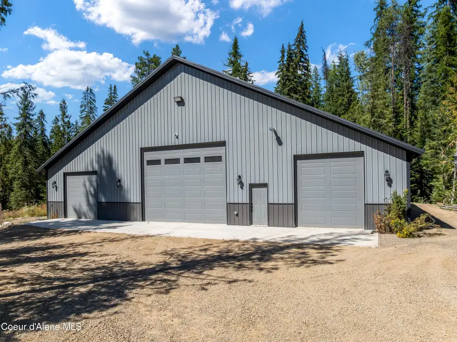 2158 Reeder Creek RD, Nordman, ID 83848 - #2