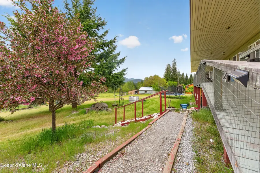 1025 Old Priest River RD, Priest River, ID 83856 - #3