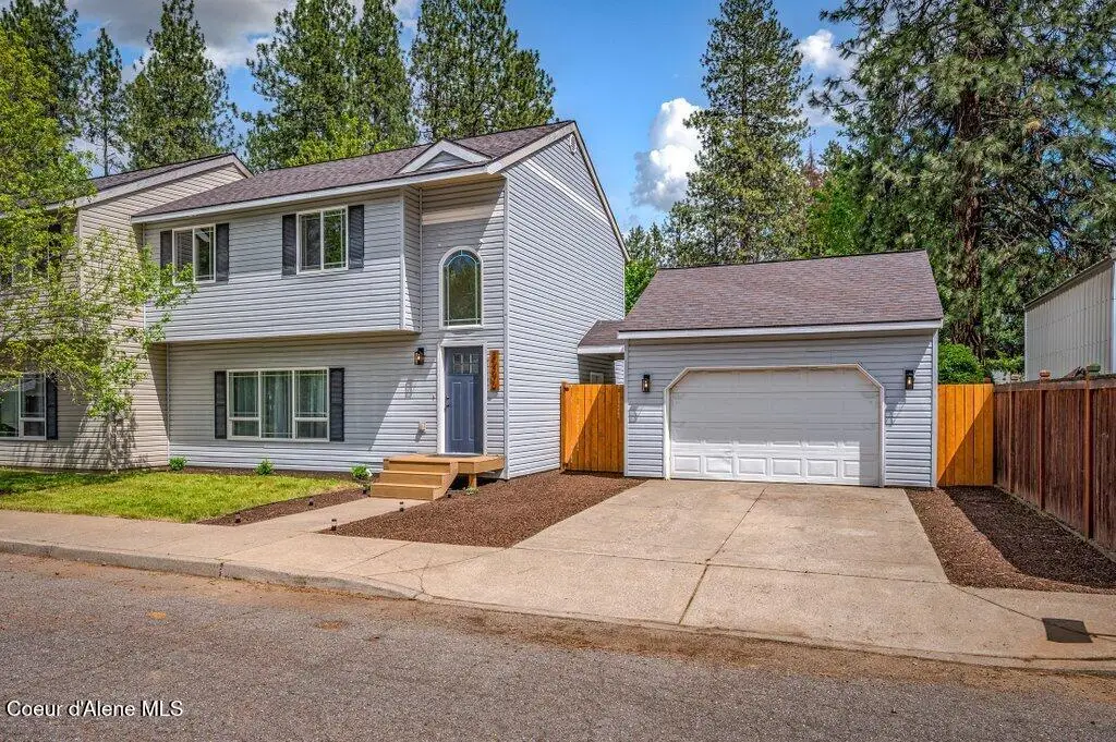 3206 N 9th St, Coeur Dalene, ID 83815 - #1