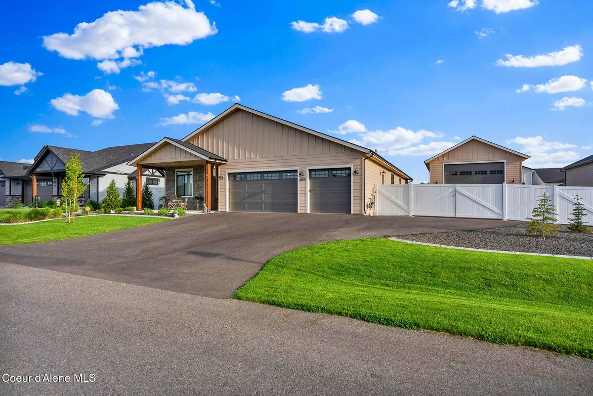 8108 W Splitrail AVE, Rathdrum, ID 83858 - #1