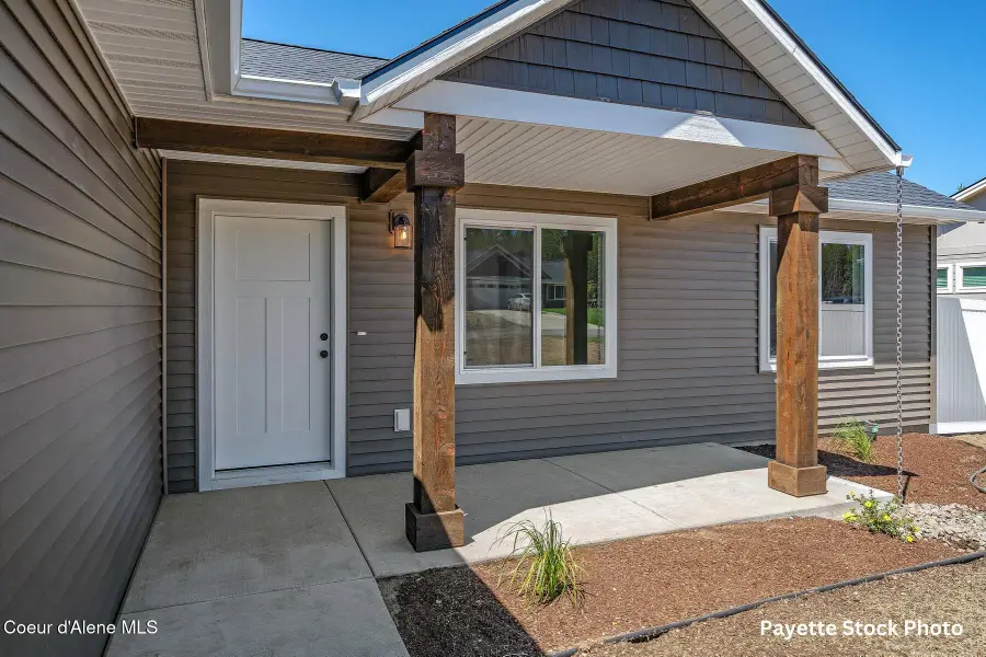 11541 N CLAPTON LN, Rathdrum, ID 83858 - #2