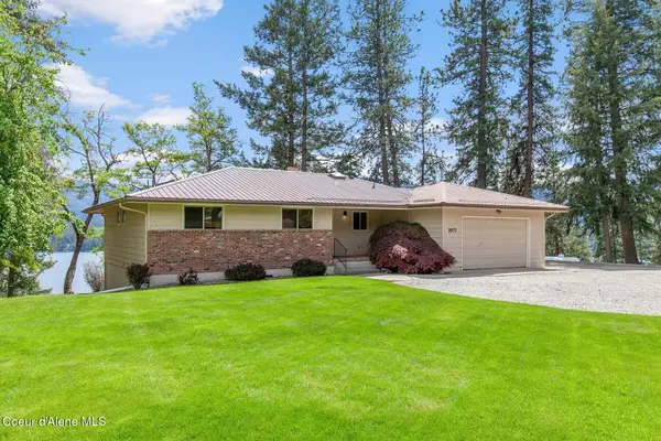 5977 E McMahon Rd, Hayden, ID 83835