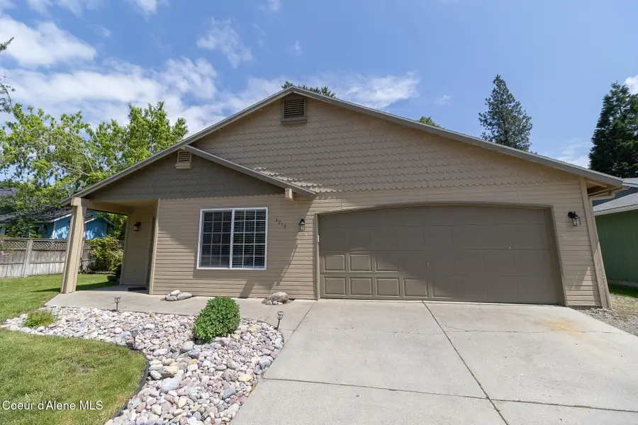 3216 N 13th ST, Coeur Dalene, ID 83815 - #2