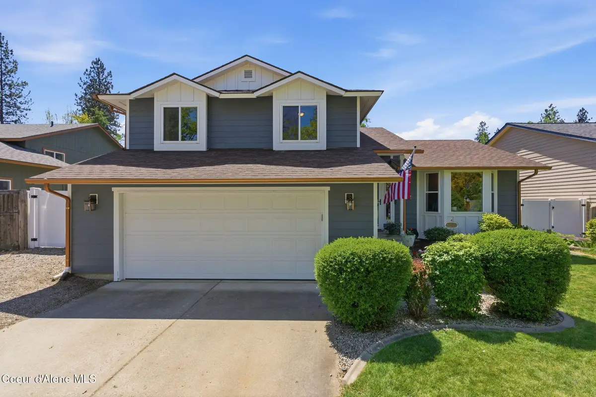 5268 E Woodland DR, Post Falls, ID 83854 - #1