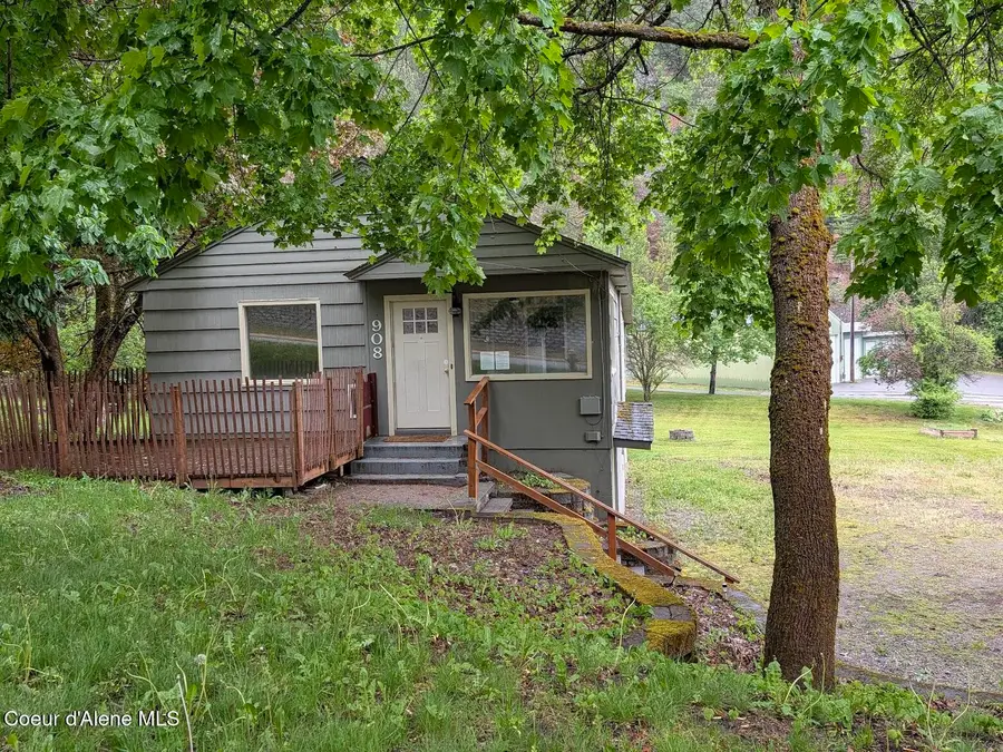 908 S Division ST, Kellogg, ID 83837 - #2