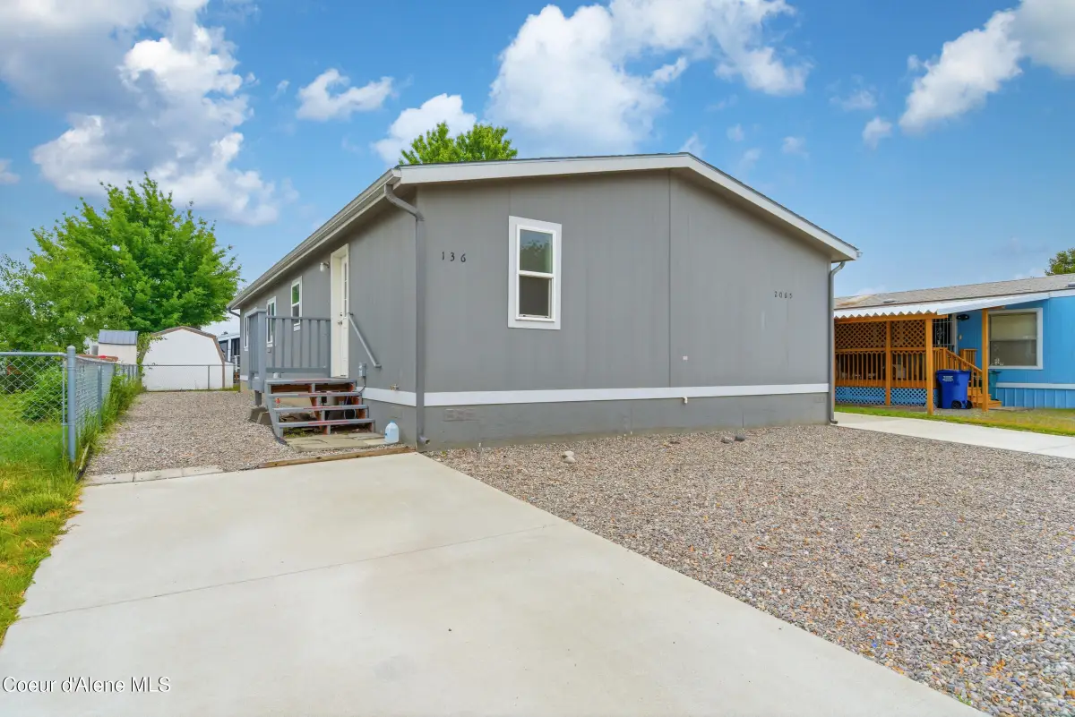 2065 W Yorkshire AVE, Coeur Dalene, ID 83815 - #1