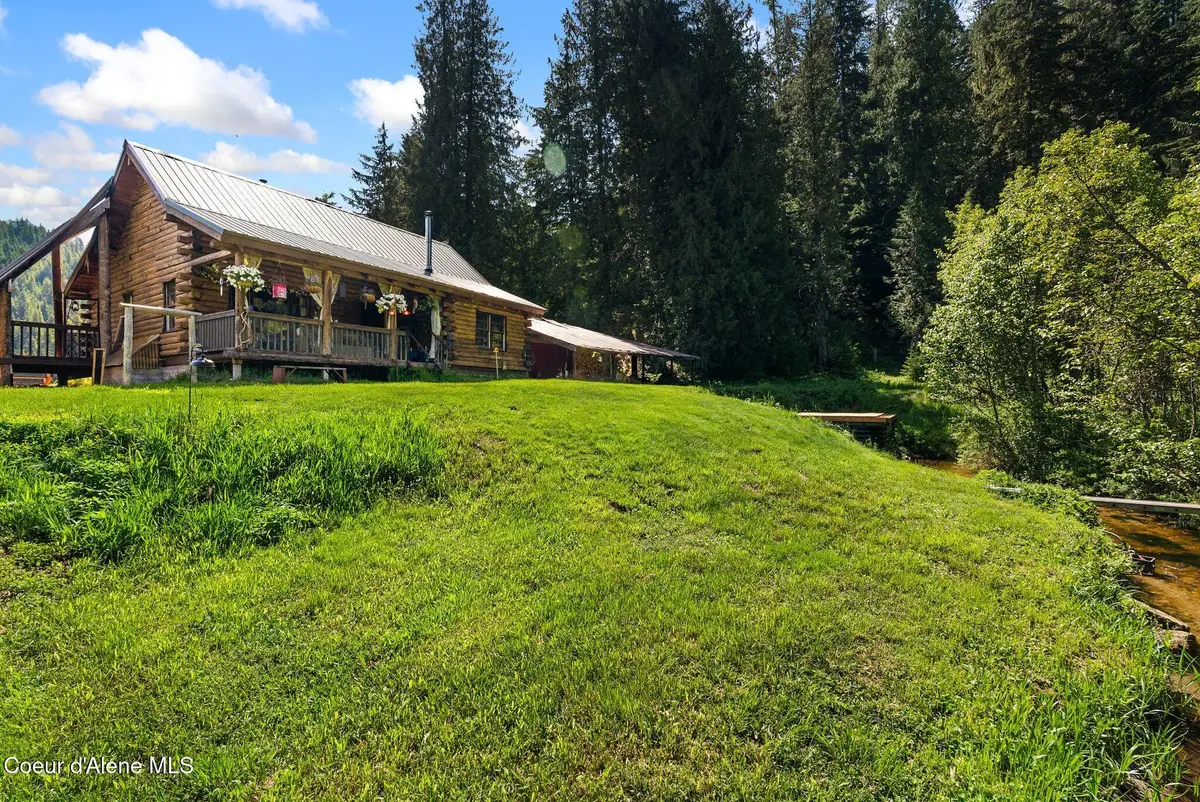 2502 Greenhood Rd, Priest River, ID 83856 - #1