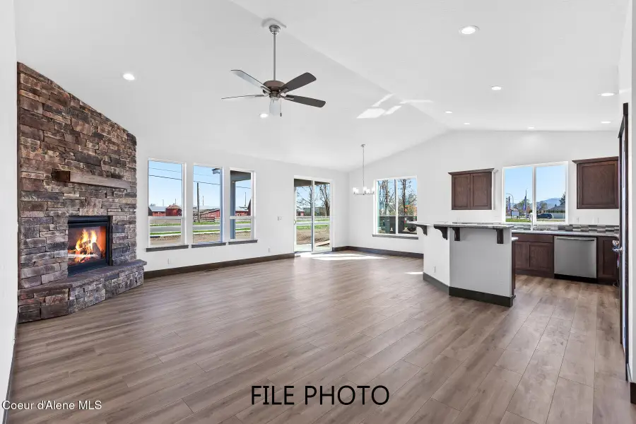 4475 E Savea LN, Post Falls, ID 83854 - #2