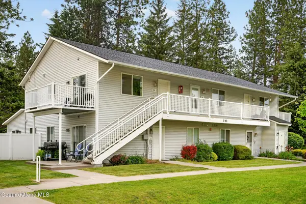 743 E Whispering Pines LN #APT 26, Coeur d'Alene, ID 83815