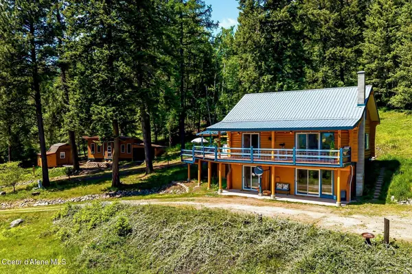 185 Larchwood Dr, Sagle, ID 83860