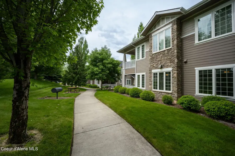 4453 Greenchain LOOP #APT 9, Coeur Dalene, ID 83814 - #3