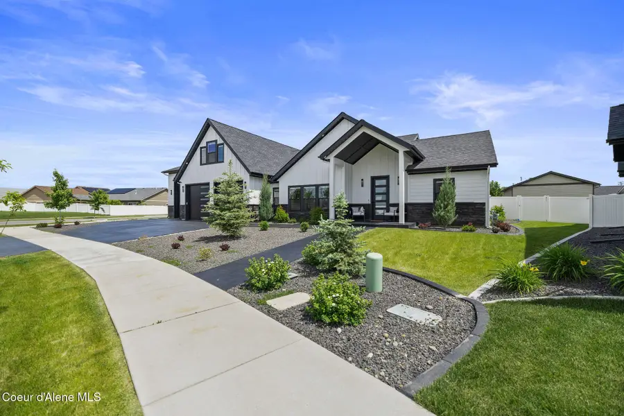898 W WAYWARD CIR, Post Falls, ID 83854 - #3