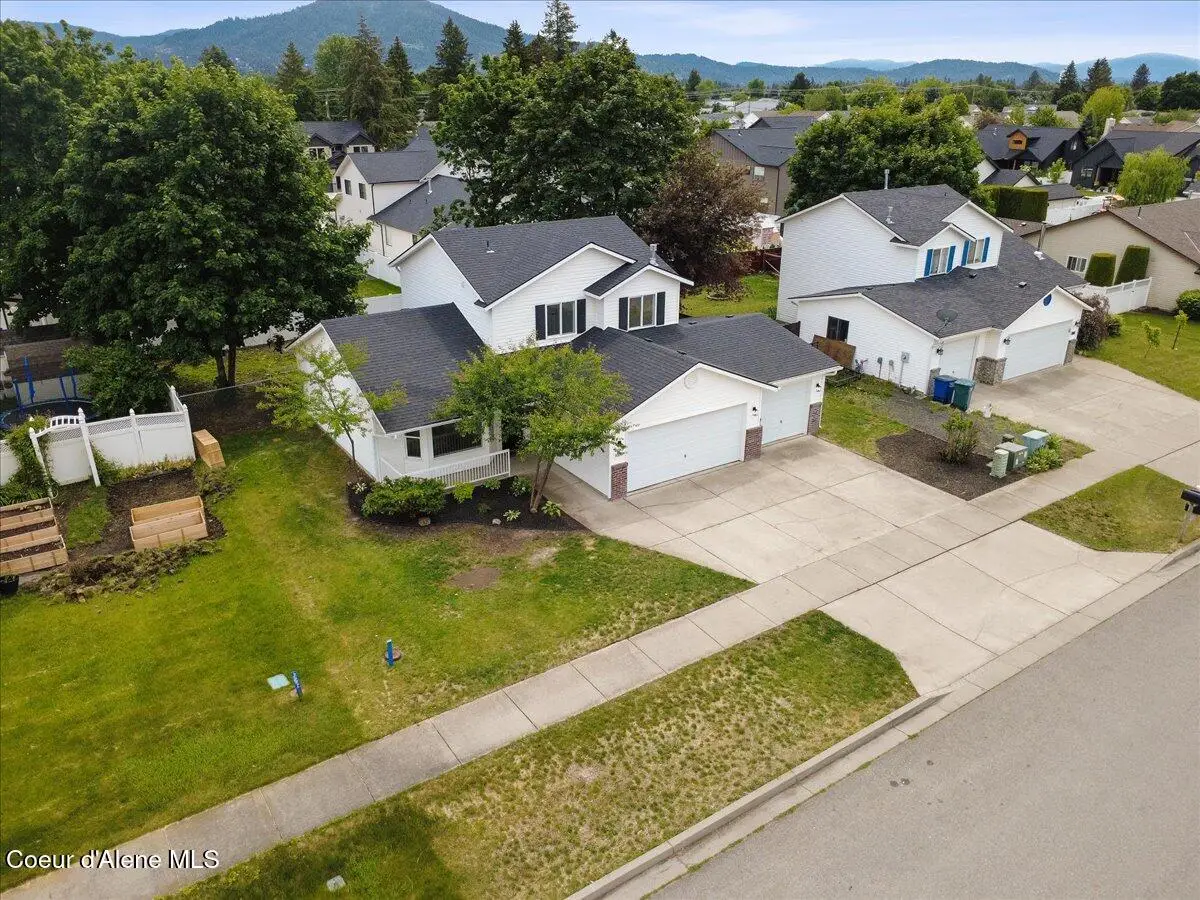 9166 N Entiate Dr, Hayden, ID 83835 - #1