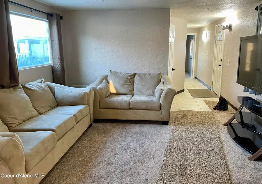 8572 W Park Loop, Rathdrum, ID 83858 - Image #2