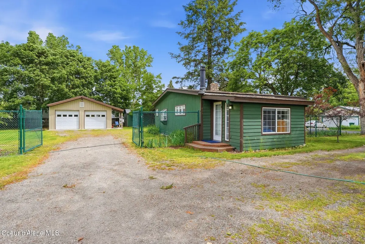 825 W Honeysuckle AVE, Hayden, ID 83835 - #1