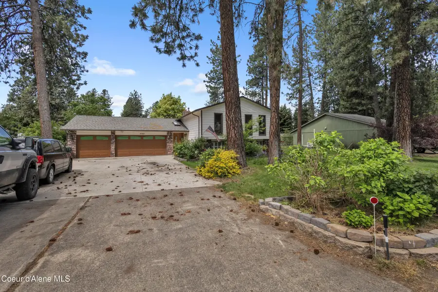 5792 N Parkwood CIR, Coeur Dalene, ID 83815 - #2