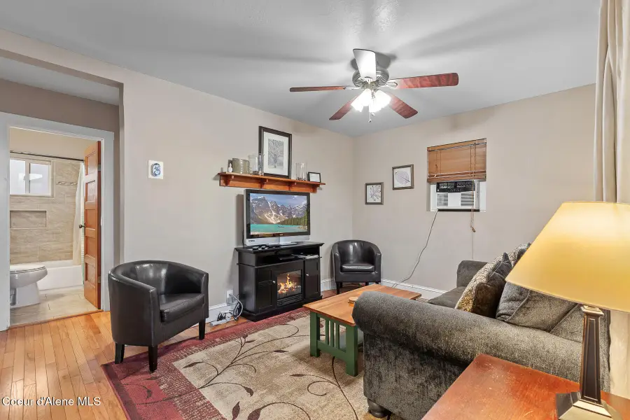 1303 E Pennsylvania AVE, Coeur Dalene, ID 83814 - Image #2