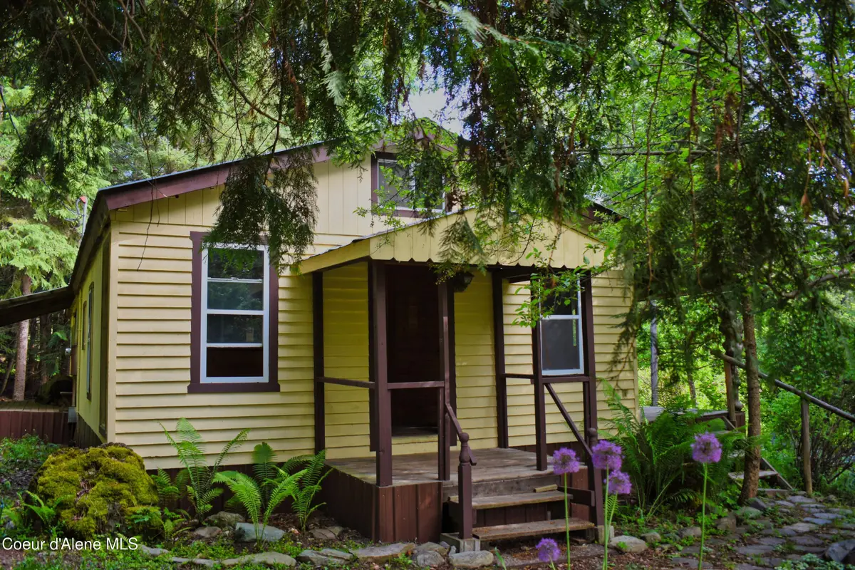 4801 Old Highway Two LOOP, Moyie Springs, ID 83845 - #1