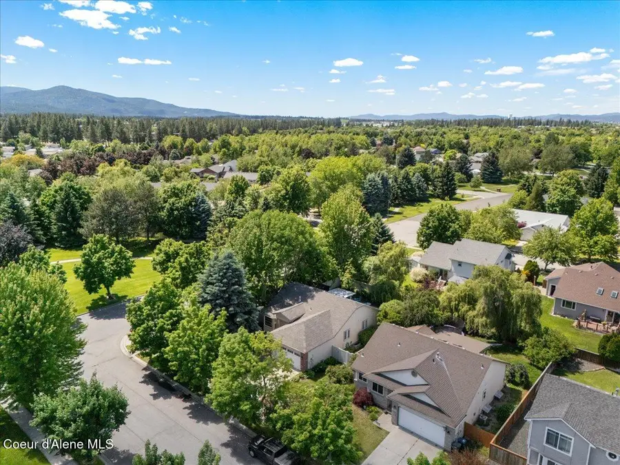 5765 N Carlisle RD, Coeur Dalene, ID 83815 - #2