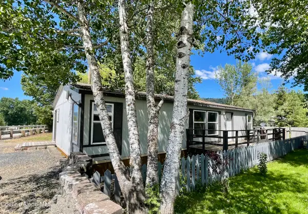 613 Riverdale DR, St. Maries, ID 83861