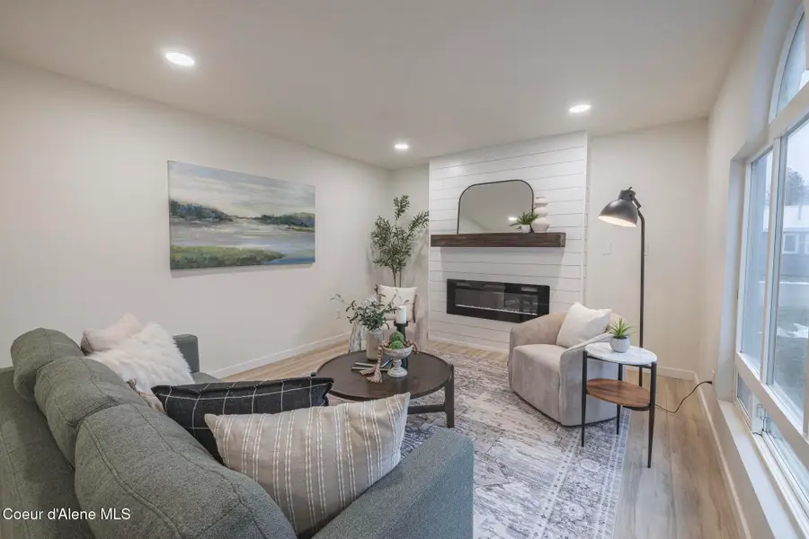 202 W 10th AVE, Post Falls, ID 83854 - Image #3