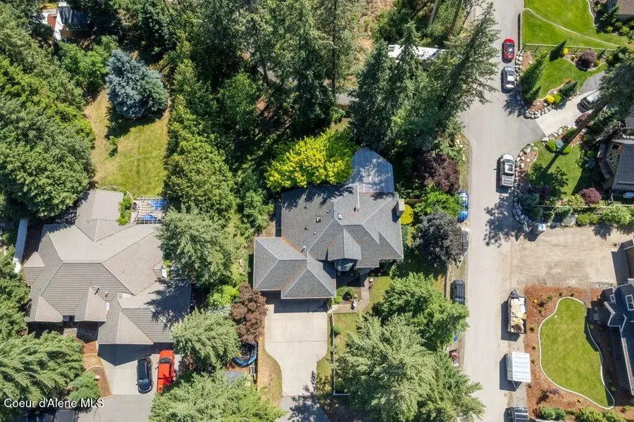 418 S Riviere Ct, Coeur Dalene, ID 83814 - #3