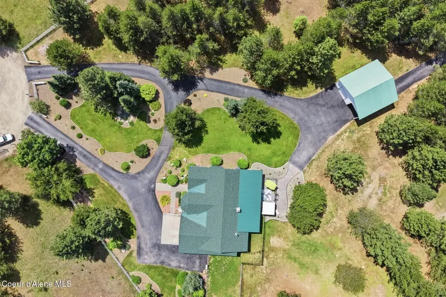 573 Tam Tam Dr, Sagle, ID 83860 - #2