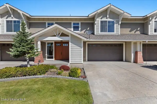 8786 N Avalanche LN, Hayden, ID 83835