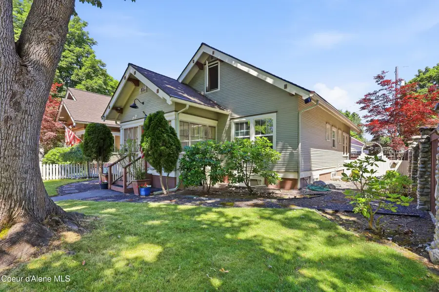 805 E Montana Ave, Coeur Dalene, ID 83814 - #3