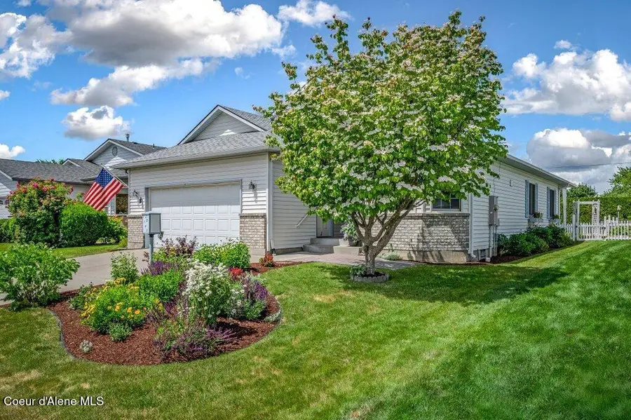 1193 W Woodlawn DR, Hayden, ID 83835 - #3