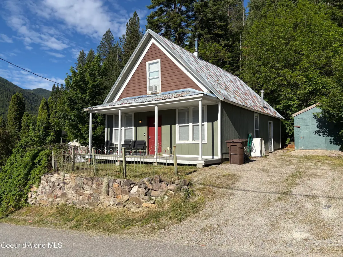 108 Dewey St, Mullan, ID 83846 - #1