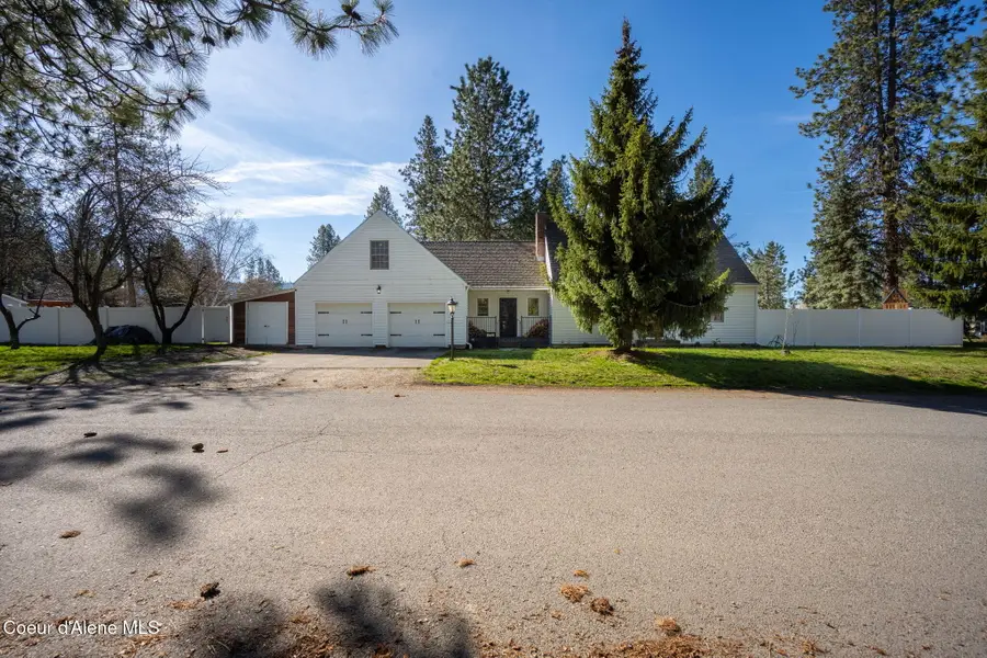 1140 E Forest Park LN, Coeur Dalene, ID 83815 - #2