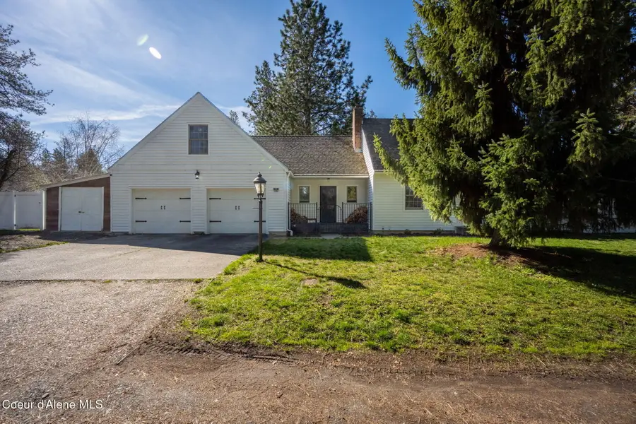 1140 E Forest Park LN, Coeur Dalene, ID 83815 - #3
