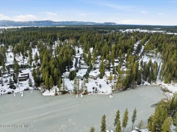 12331 N Avondale LOOP, Hayden, ID 83835