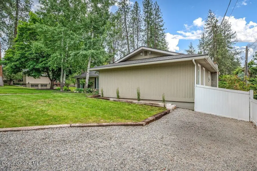 2852 E Harrison AVE, Coeur Dalene, ID 83814 - #3