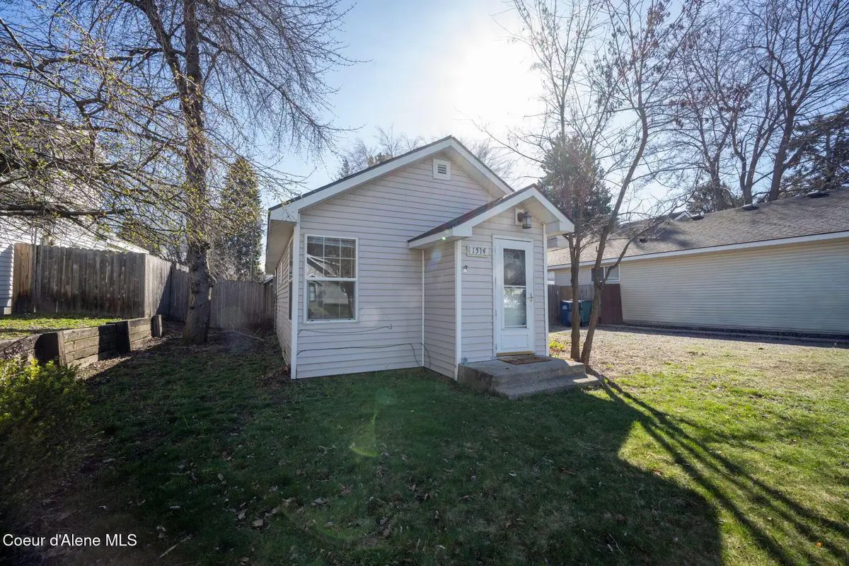 1514 N 6th ST, Coeur Dalene, ID 83814 - #1