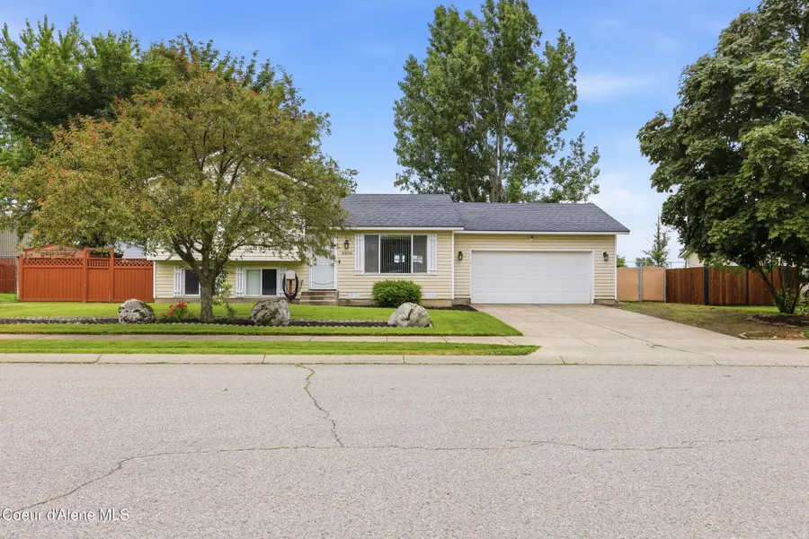 8208 W Arizona St, Rathdrum, ID 83858 - #3