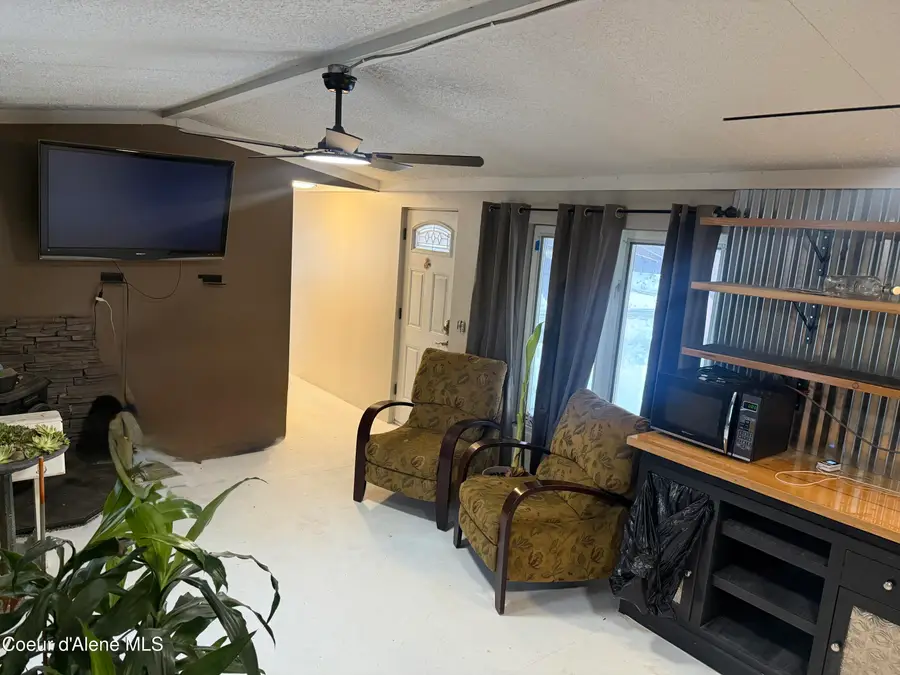 11776 N Hauser Lake RD #SPC 6, Hauser, ID 83854 - Image #3