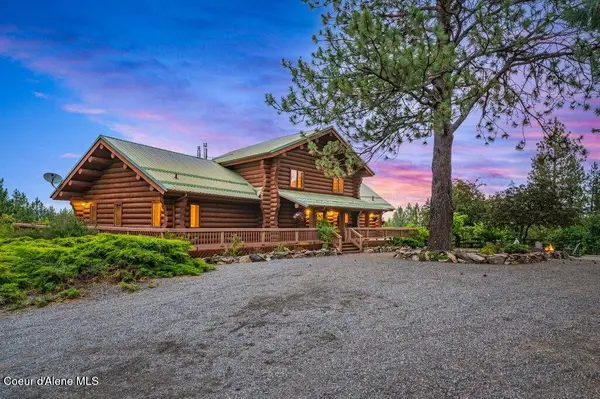 3018 S Signal Point RD, Post Falls, ID 83854