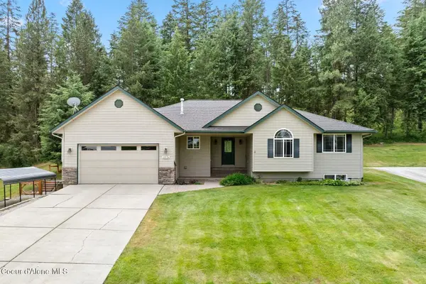 11074 W Riverview Dr, Post Falls, ID 83854
